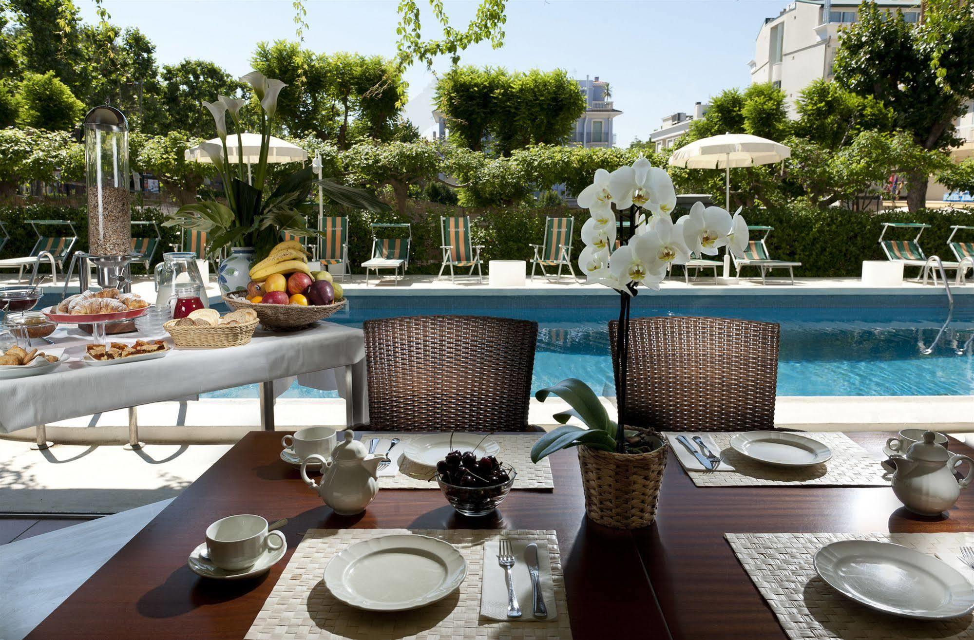 Hotel Alexander Gabicce Mare Extérieur photo
