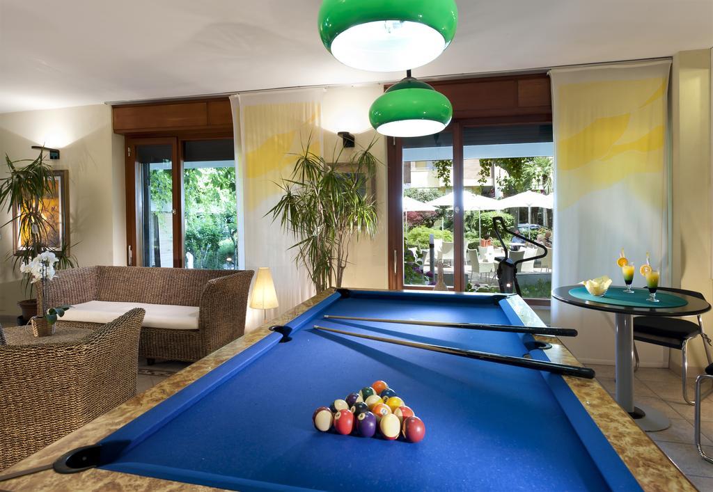 Hotel Alexander Gabicce Mare Extérieur photo